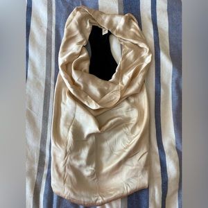 Silky Cream Arden B low cut top